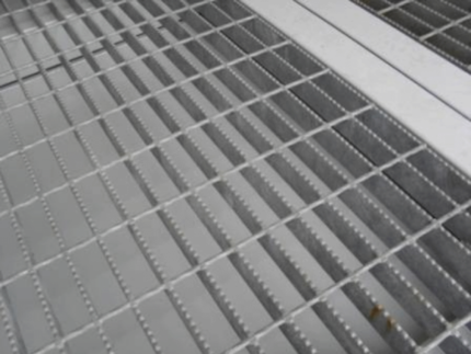 10Ft X 8Ft Open Mesh Floor Bunded Store - C-Solutions LLC