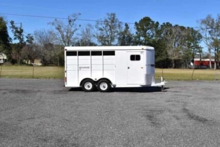 2002 Logan Coach 3HBP 3 Horse Trailer - C-Solutions LLC