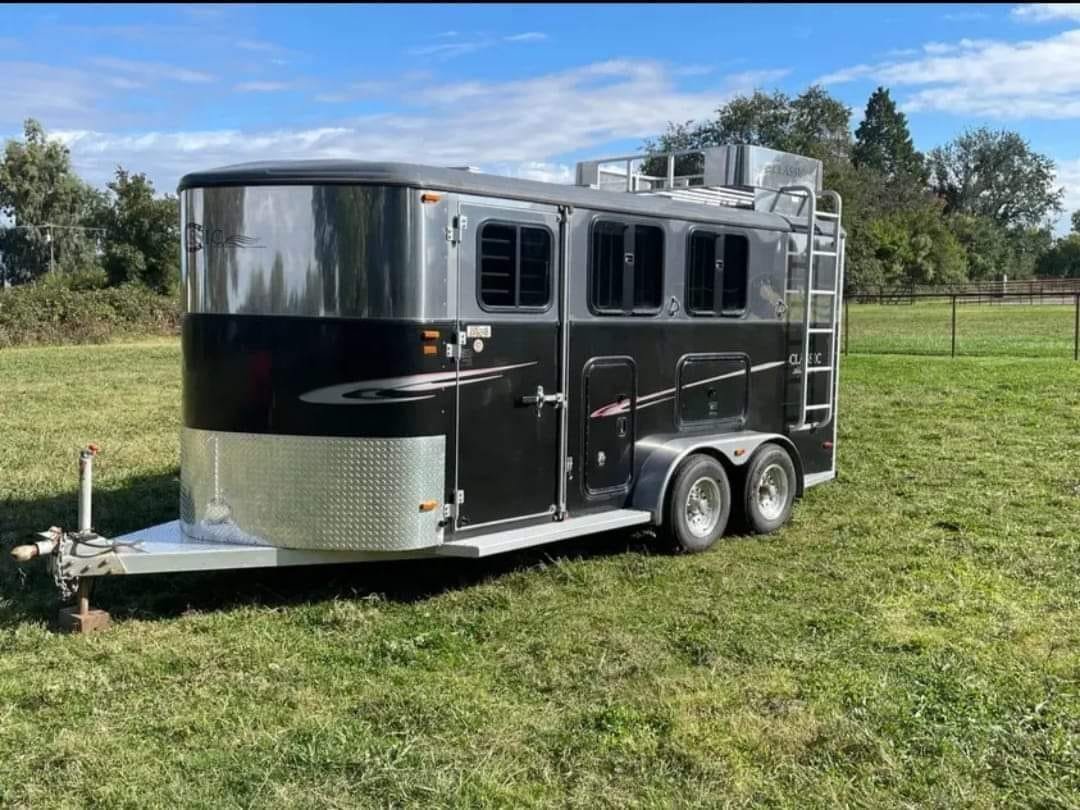 2005 classic aluminum 3 Horse monarch 16 foot - C-Solutions LLC 2005 classic aluminum 3 Horse monarch 16 foot - C-Solutions LLC