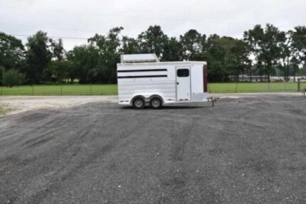 2012 CM 3HBP 3 Horse Trailer - C-Solutions LLC