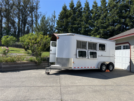 2013 Sundowner Trailers Sportman 3 Horse Triler - C-Solutions LLC