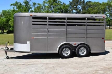 2017 CM 3HSLBP 3 Horse Trailer - C-Solutions LLC