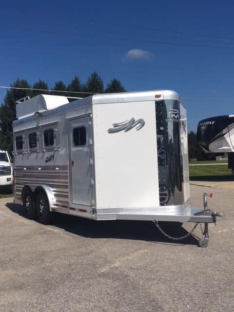 2018 Platinum Coach 3 Horse Bumper Pull - C-Solutions LLC 2018 Platinum Coach 3 Horse Bumper Pull - C-Solutions LLC